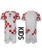 Billige Kroatia Hjemmedraktsett Barn VM 2022 Kortermet (+ Korte bukser)
